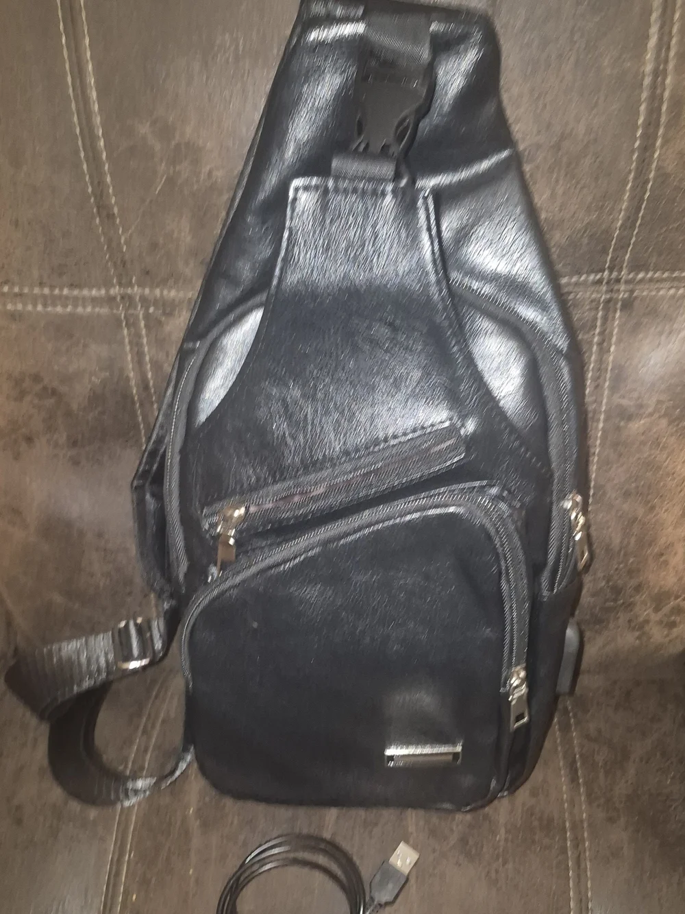 Black Women's Leather Sling Crossbody Bag - Unbranded